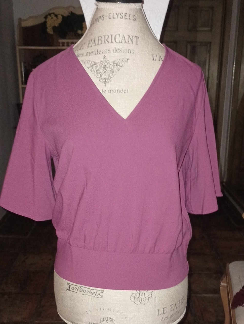 Ann Taylor Mauve Pink V-Neck Flutter Sleeve Top
